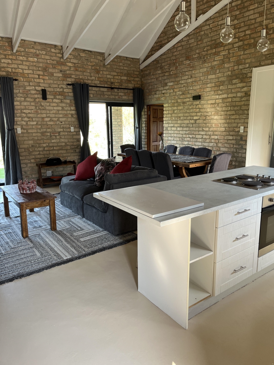 To Let 2 Bedroom Property for Rent in Pringle Bay Western Cape